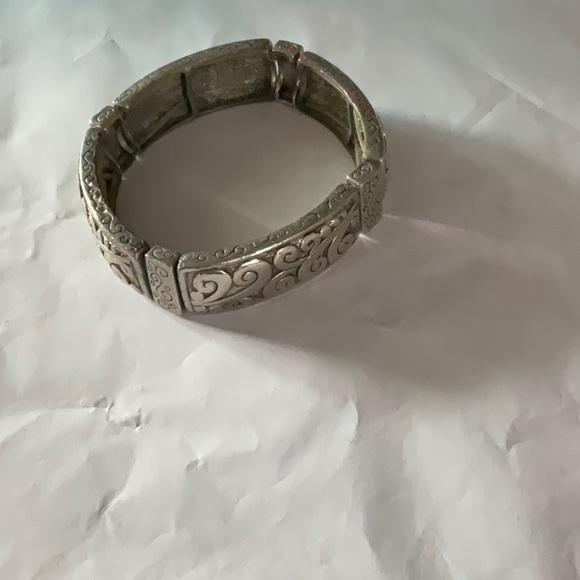 Bracelets - Picture 4 of 4